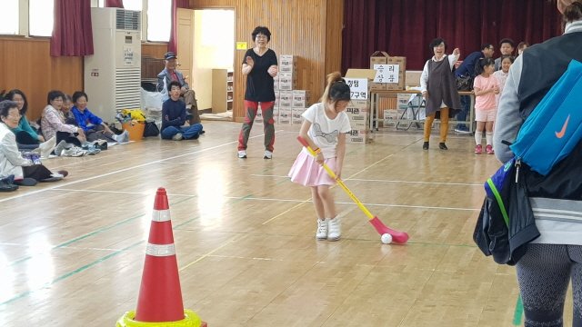 adfcc5fc8d7e49ff75276d9e6cb94af0.jpg